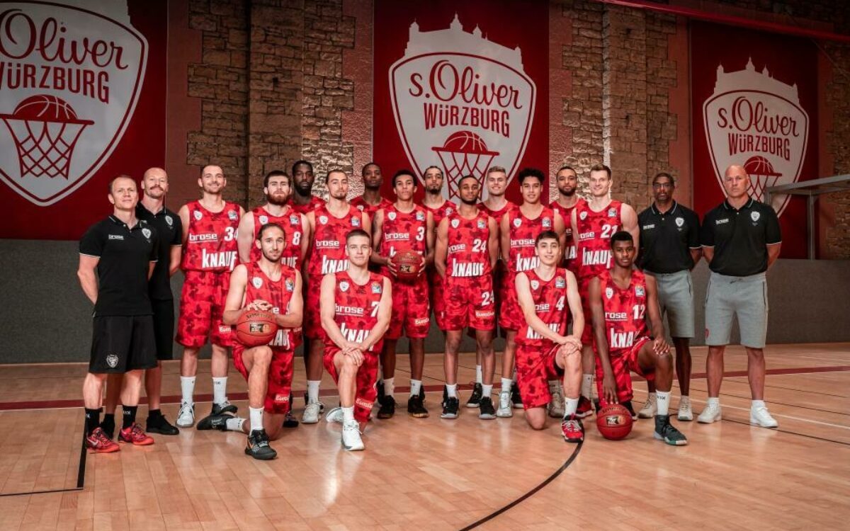 1604593477s oliver wrrzburg teamfoto 2020 gror 1604593477s oliver wrrzburg teamfoto 2020 gror